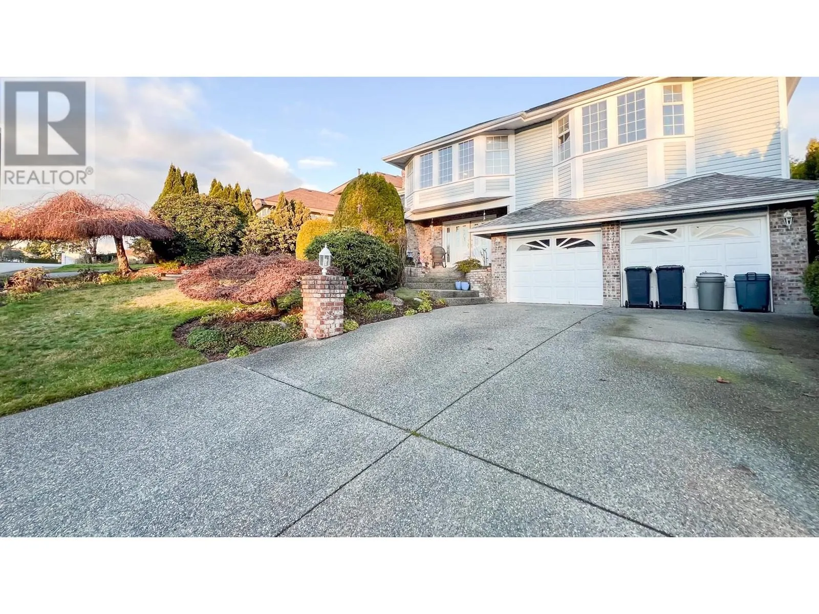 2215 SORRENTO DRIVE