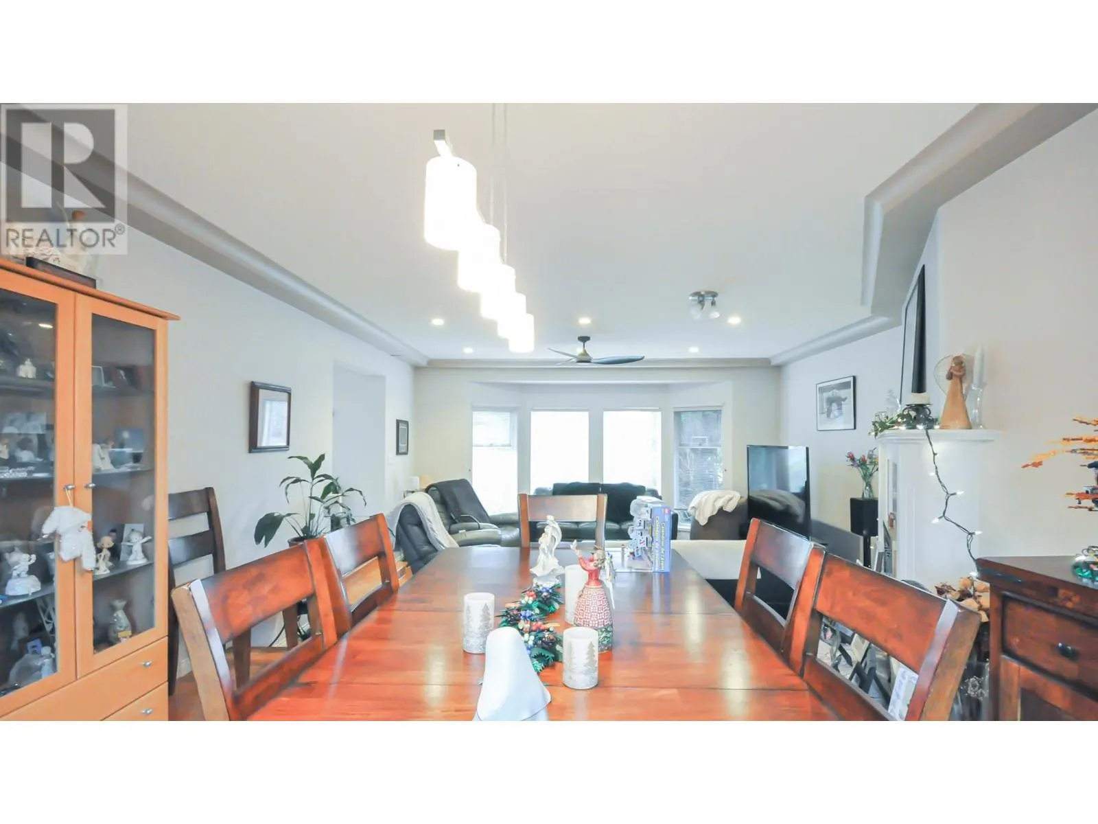2215 SORRENTO DRIVE