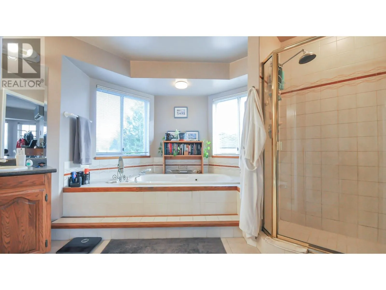 2215 SORRENTO DRIVE