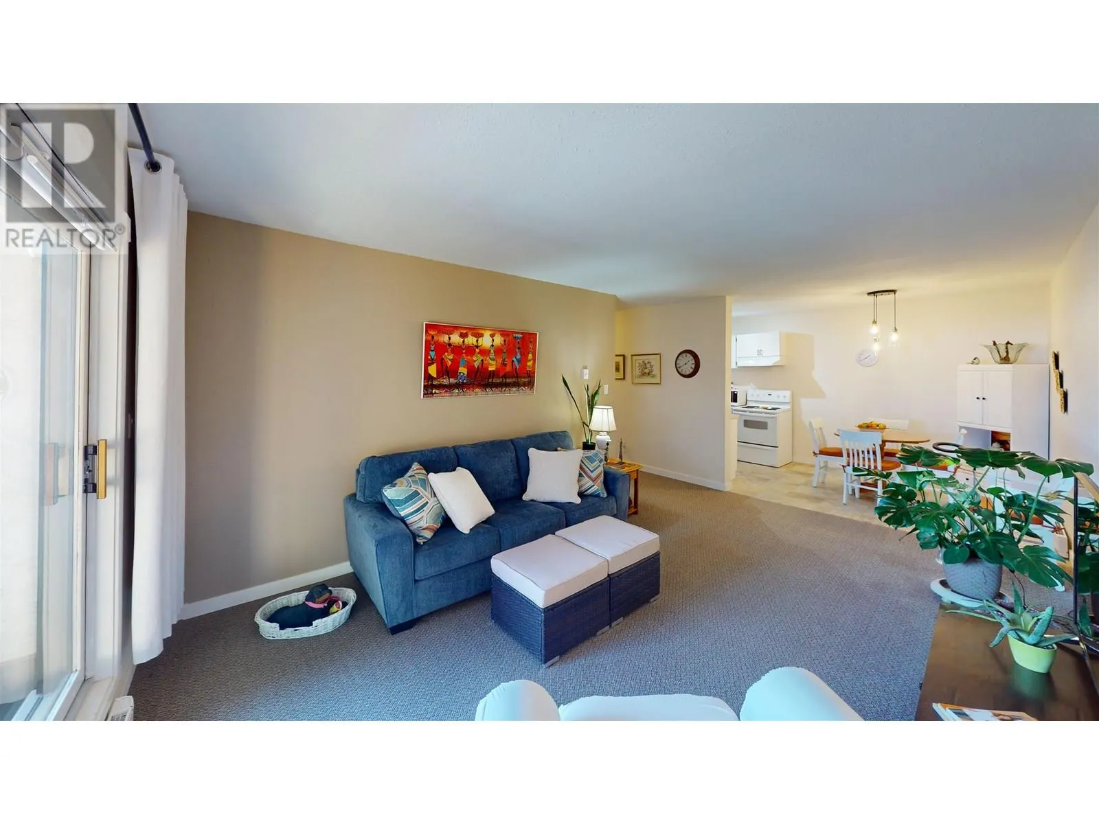 302 398 RODDIS DRIVE