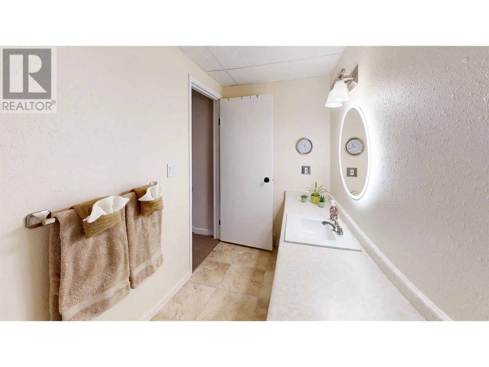 302 398 RODDIS DRIVE