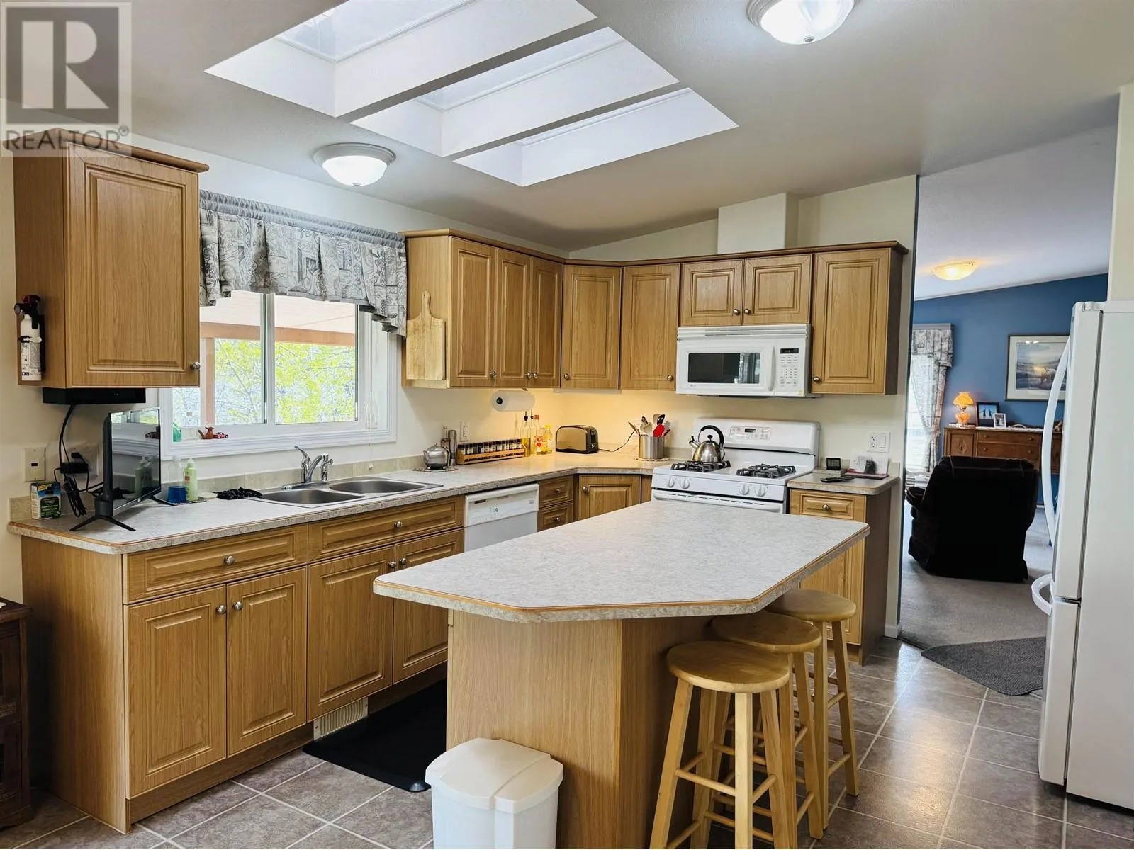 3722 CARSON ROAD
