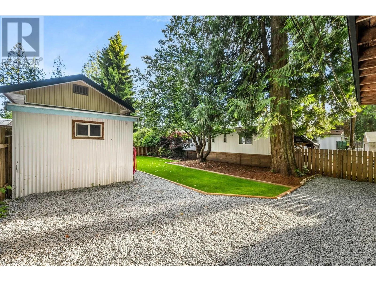 33 23325 CALVIN CRESCENT