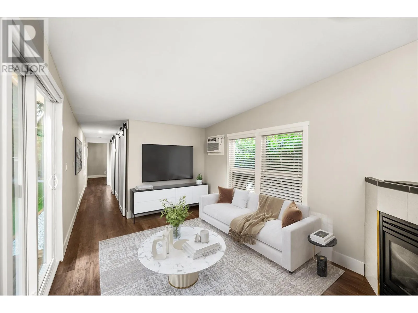33 23325 CALVIN CRESCENT