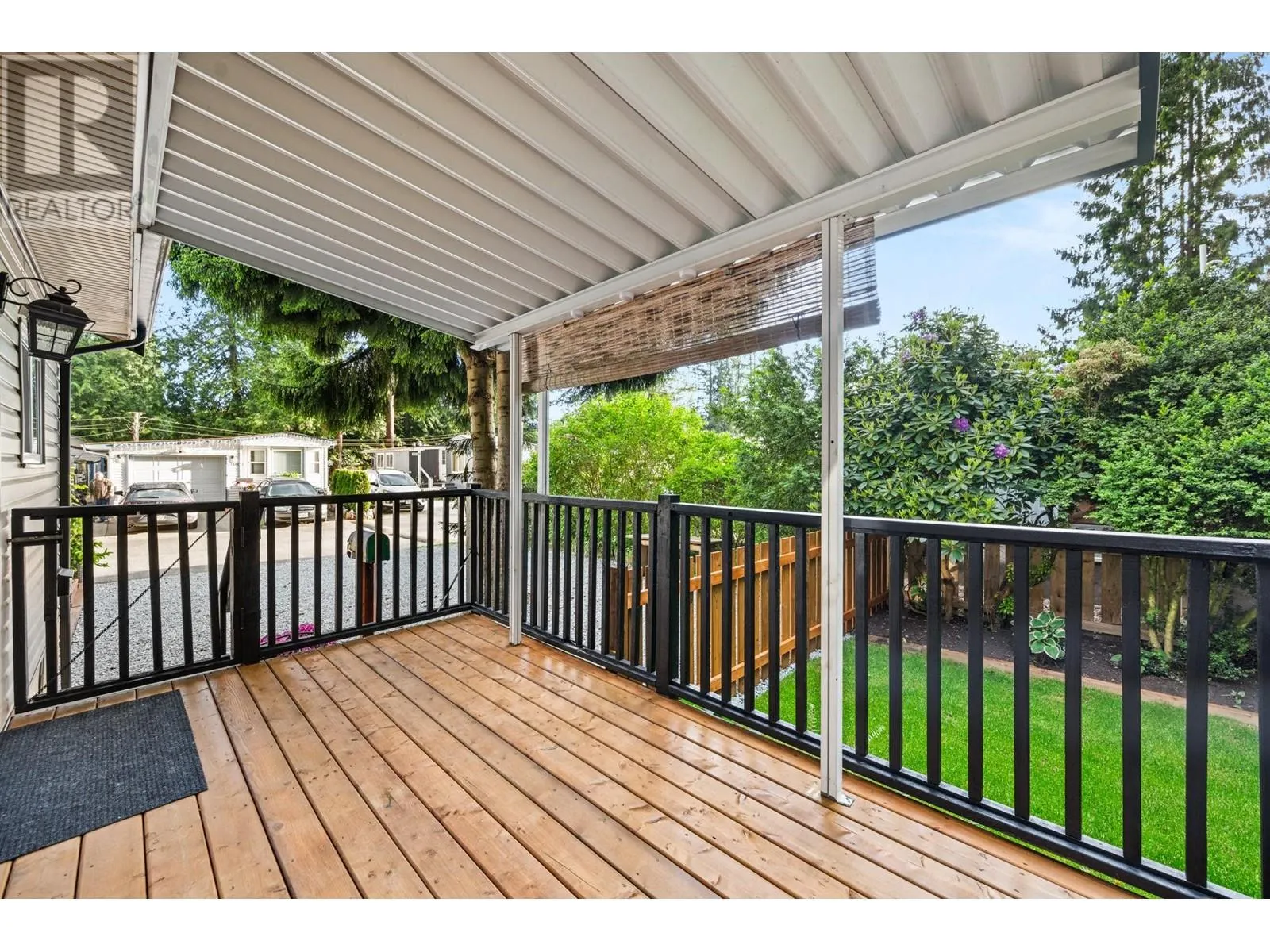 33 23325 CALVIN CRESCENT