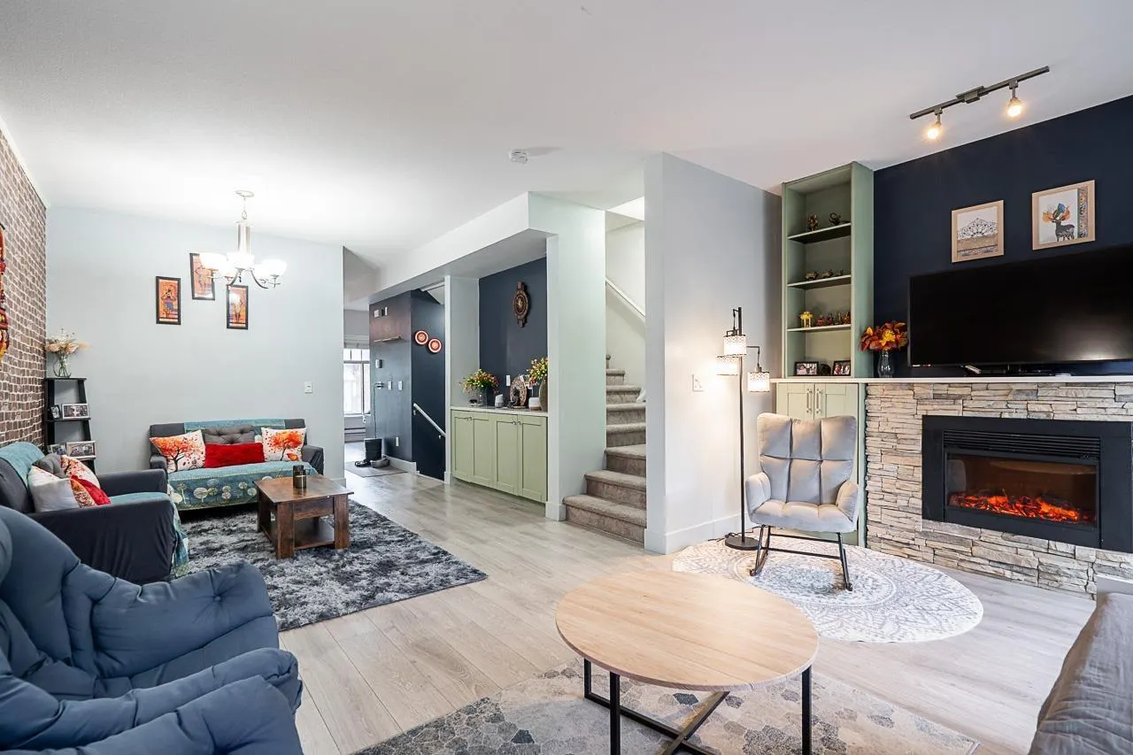 7 2950 LEFEUVRE ROAD