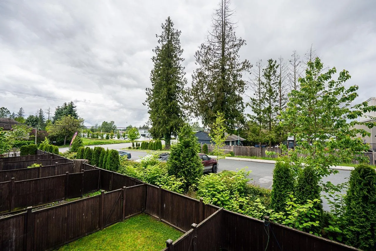 7 2950 LEFEUVRE ROAD
