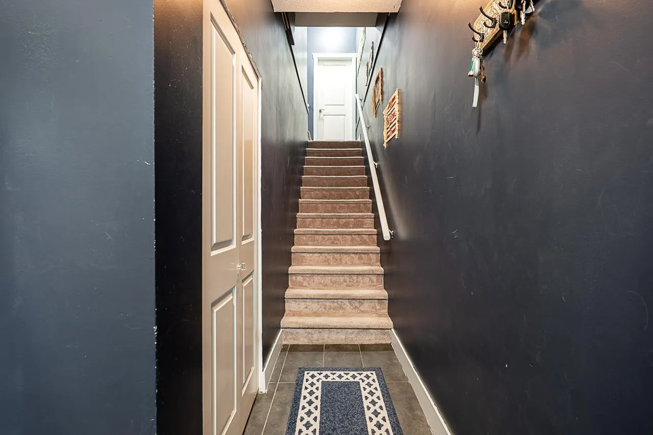 7 2950 LEFEUVRE ROAD