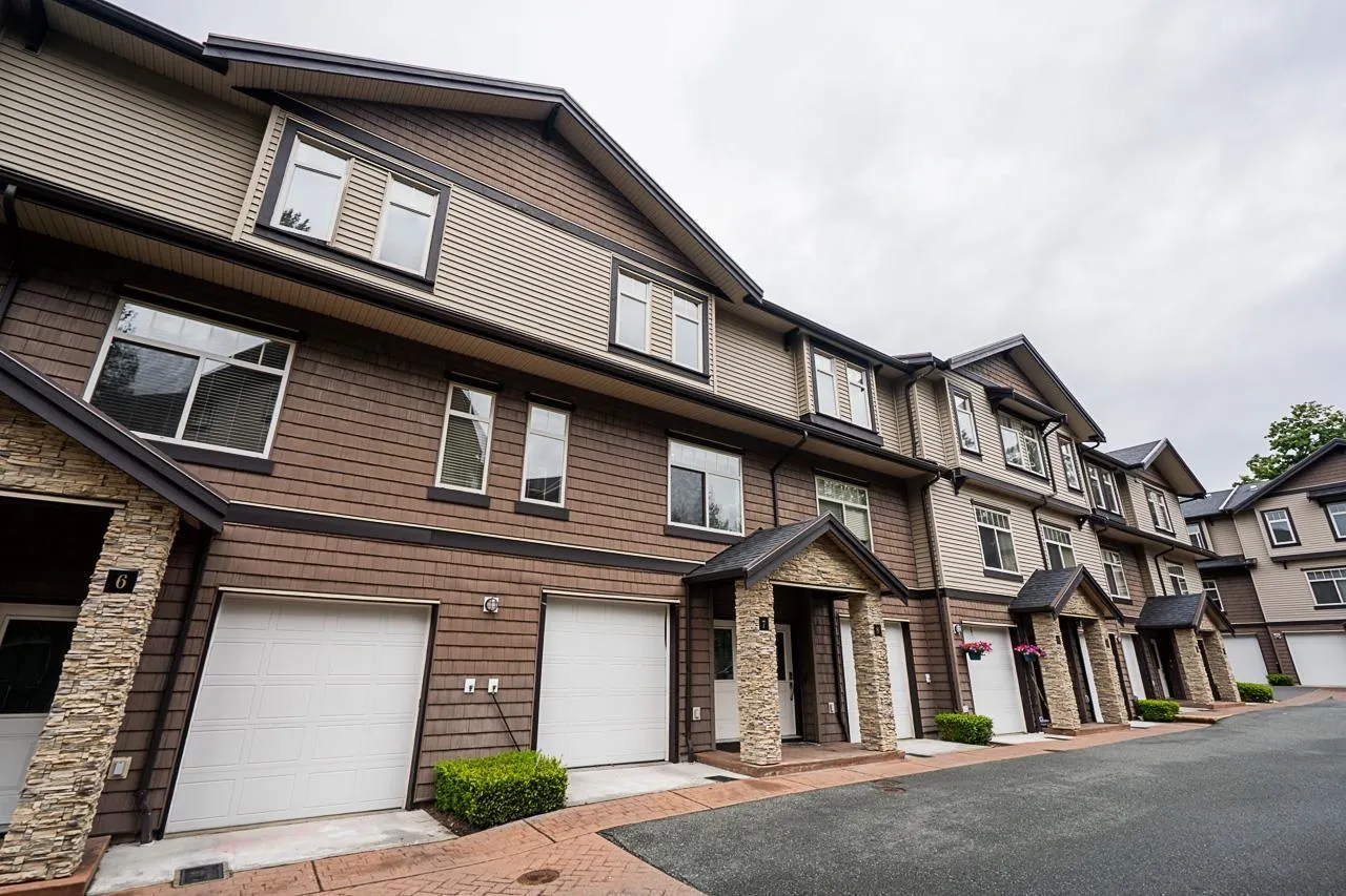 7 2950 LEFEUVRE ROAD