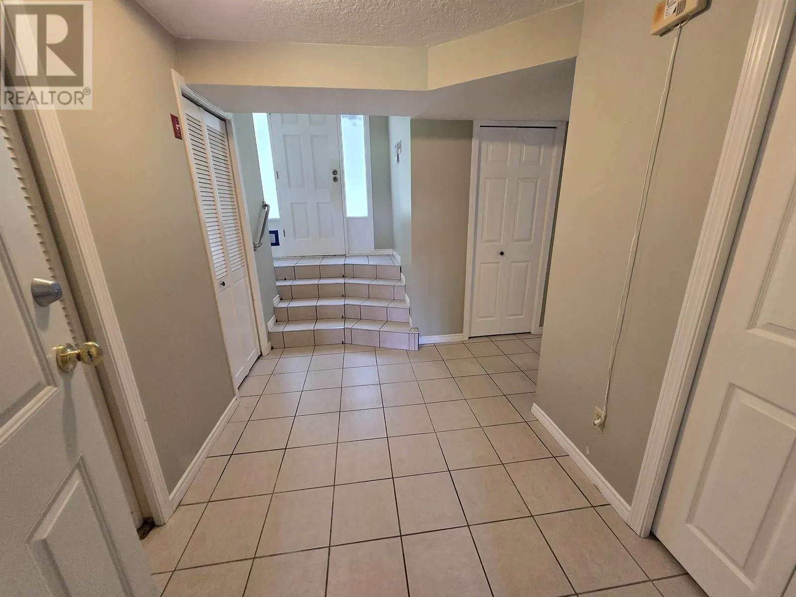 2211 E SALES ROAD