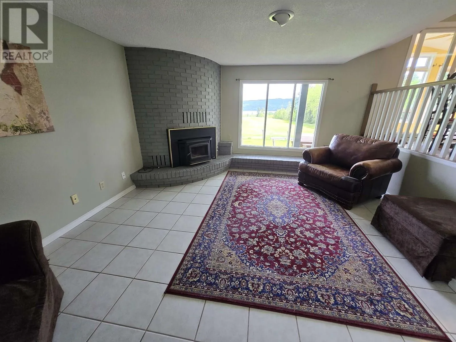 2211 E SALES ROAD