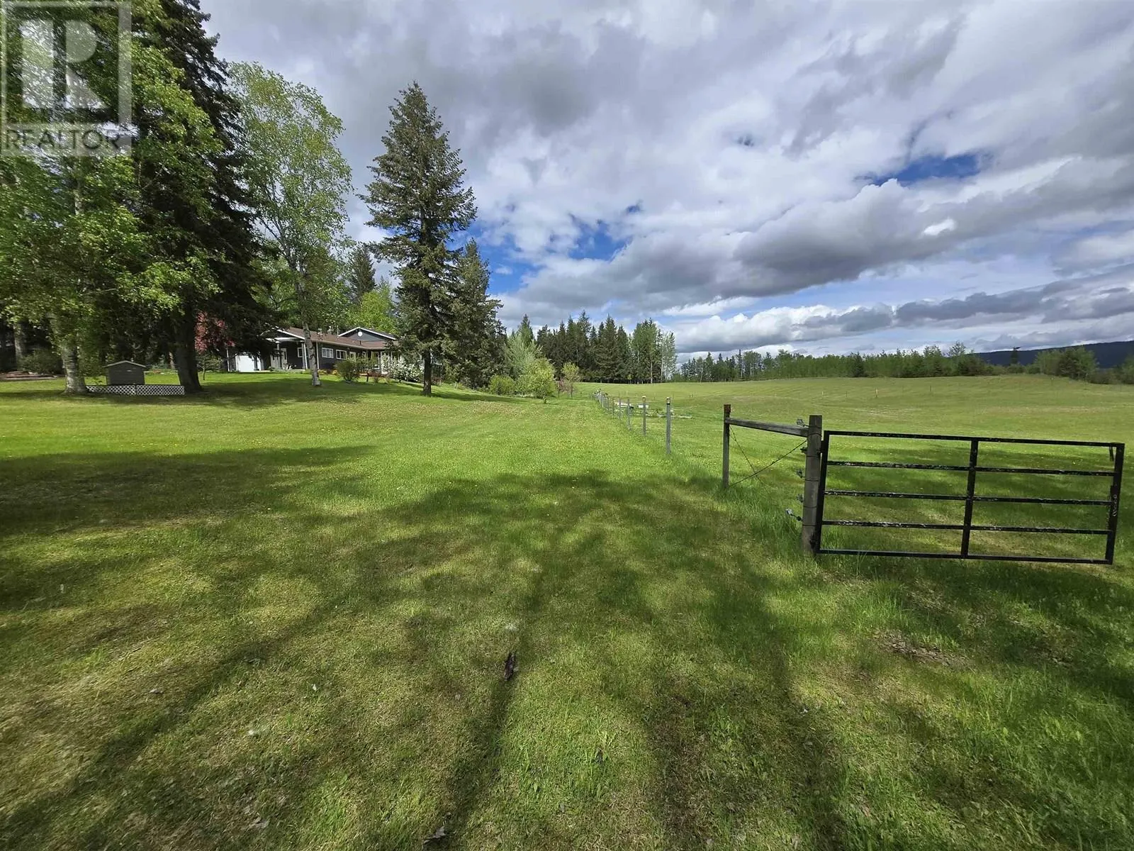 2211 E SALES ROAD