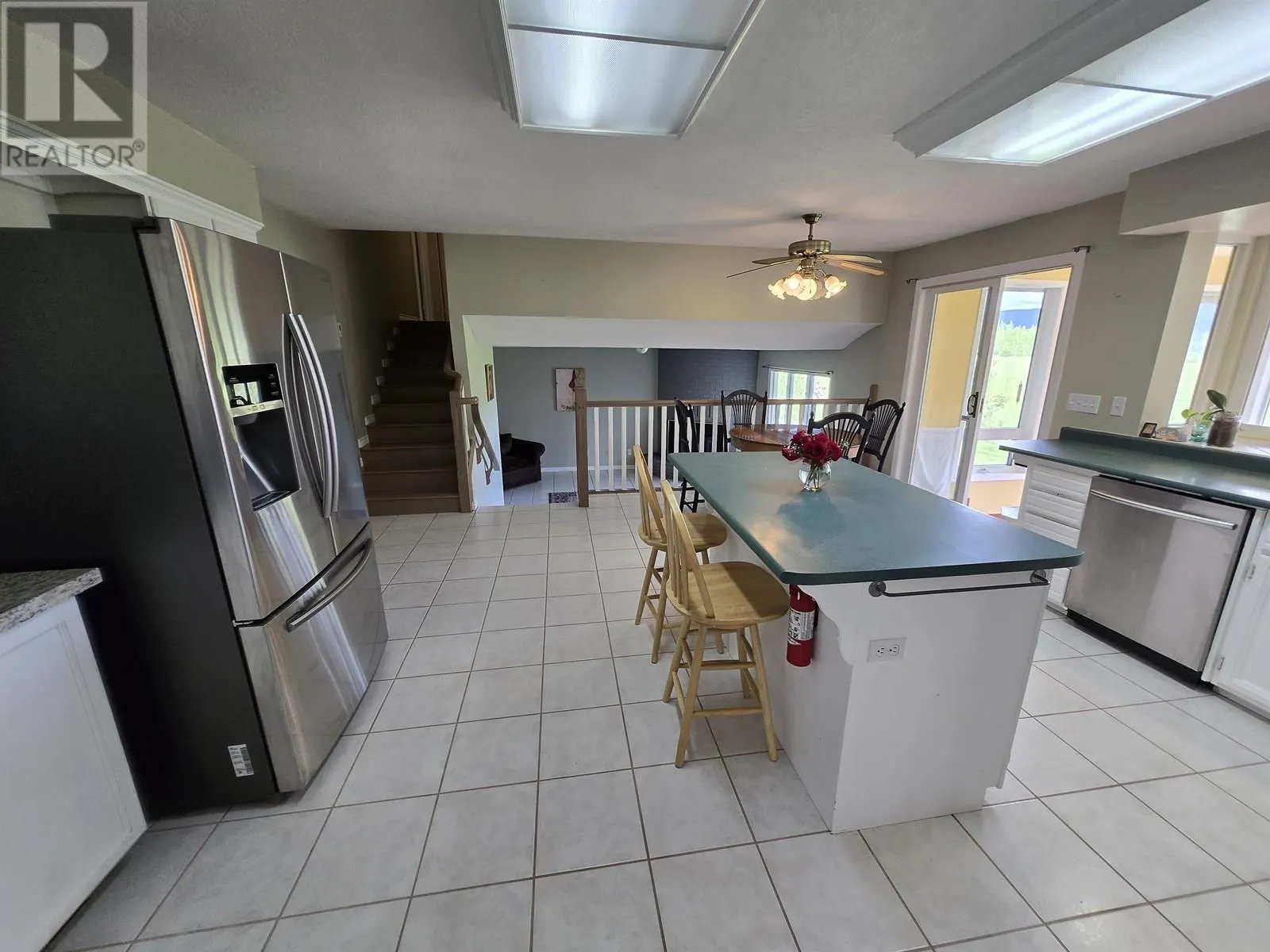 2211 E SALES ROAD