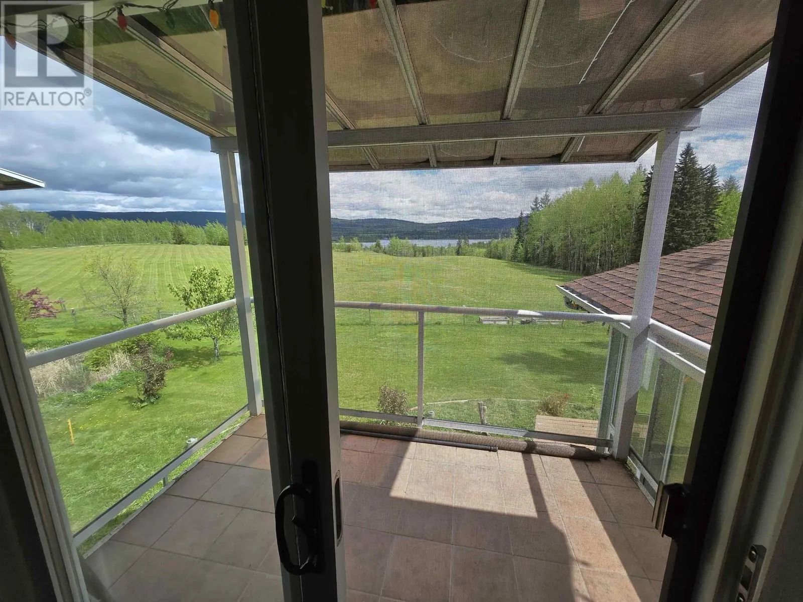 2211 E SALES ROAD