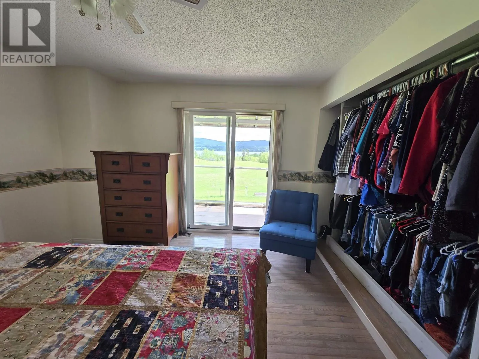 2211 E SALES ROAD