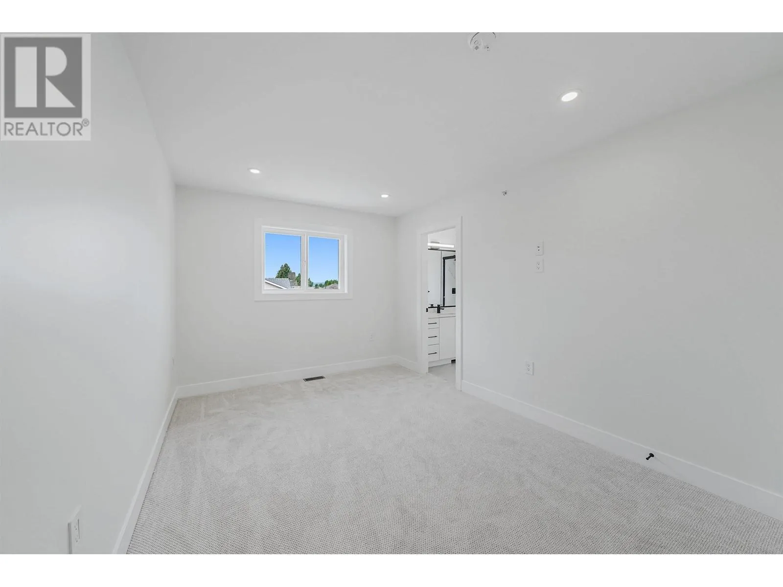 19098 DOERKSEN DRIVE