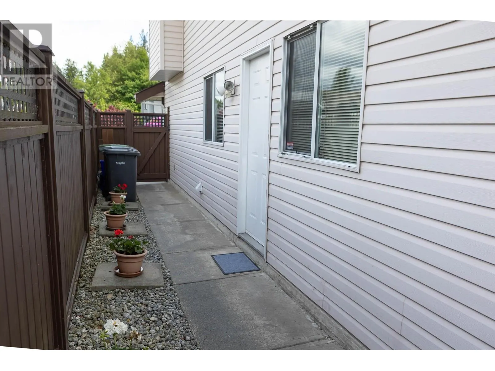 888 HERRMANN STREET