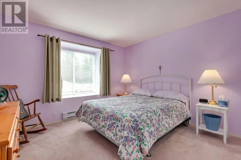 16 101 PARKSIDE DRIVE