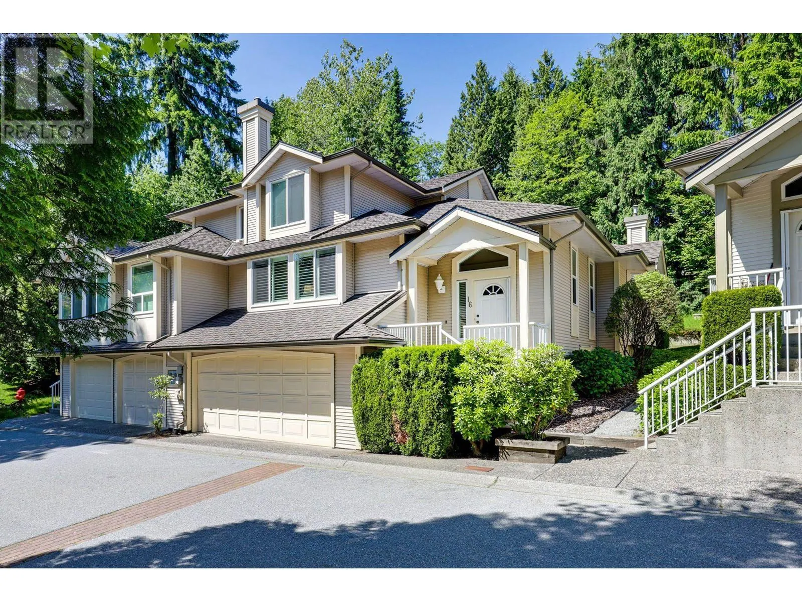 16 101 PARKSIDE DRIVE