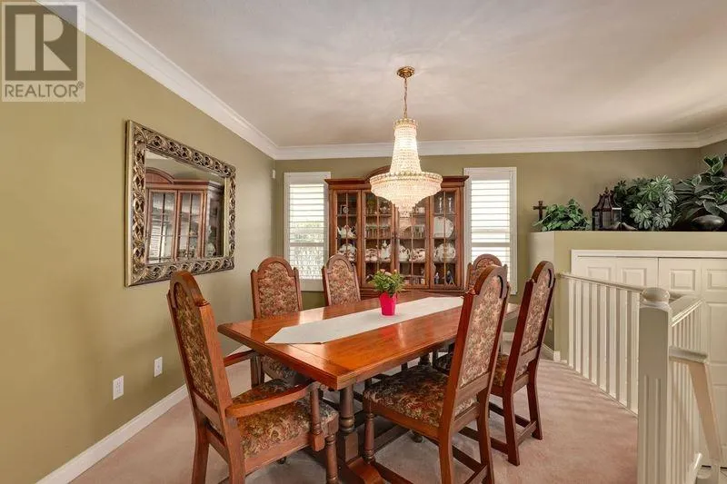 16 101 PARKSIDE DRIVE