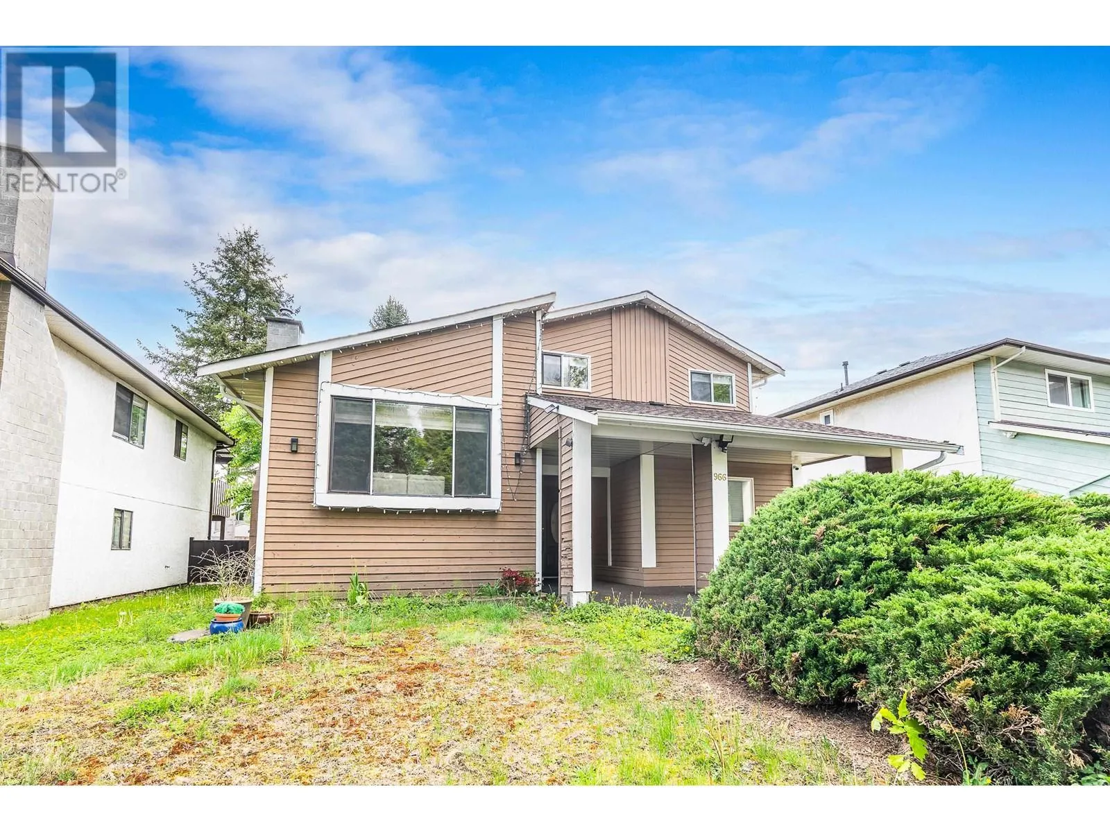 966 HOSMER COURT