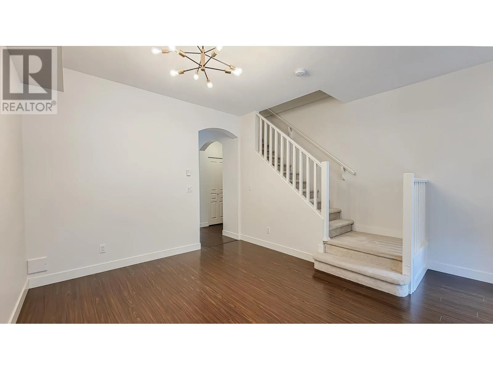 24 8533 CUMBERLAND PLACE