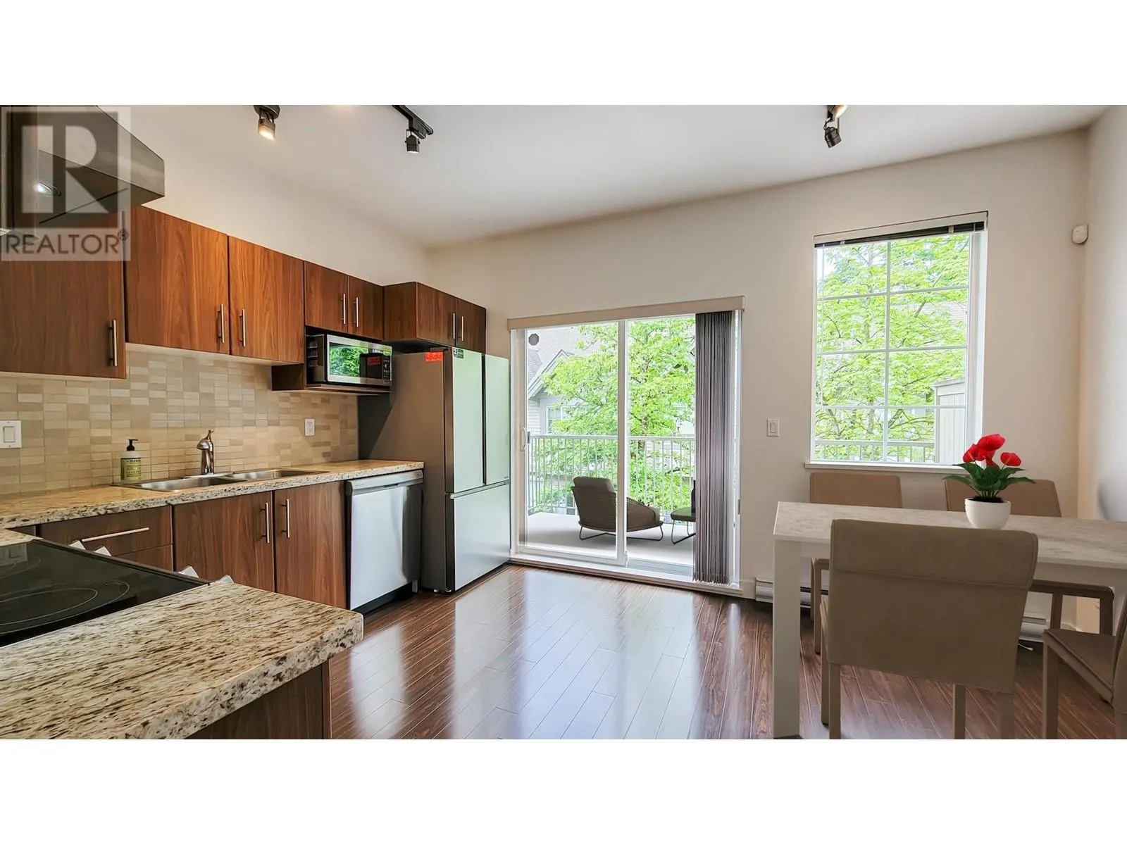 24 8533 CUMBERLAND PLACE