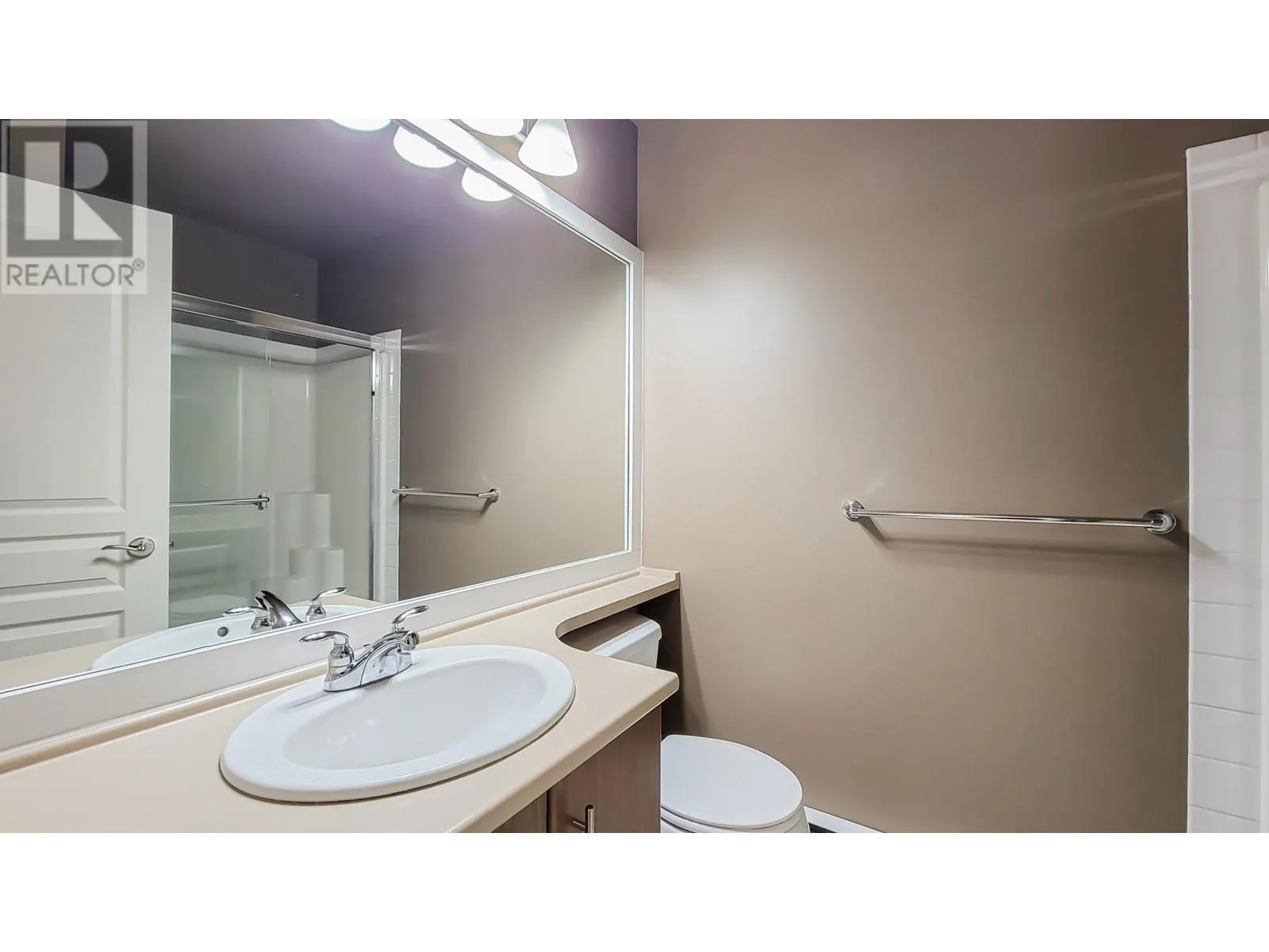 24 8533 CUMBERLAND PLACE