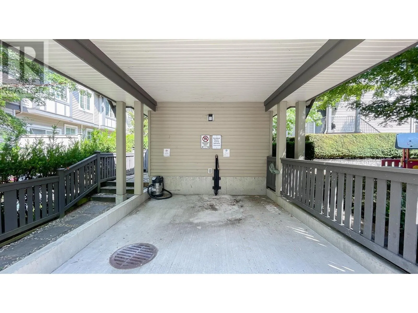 24 8533 CUMBERLAND PLACE