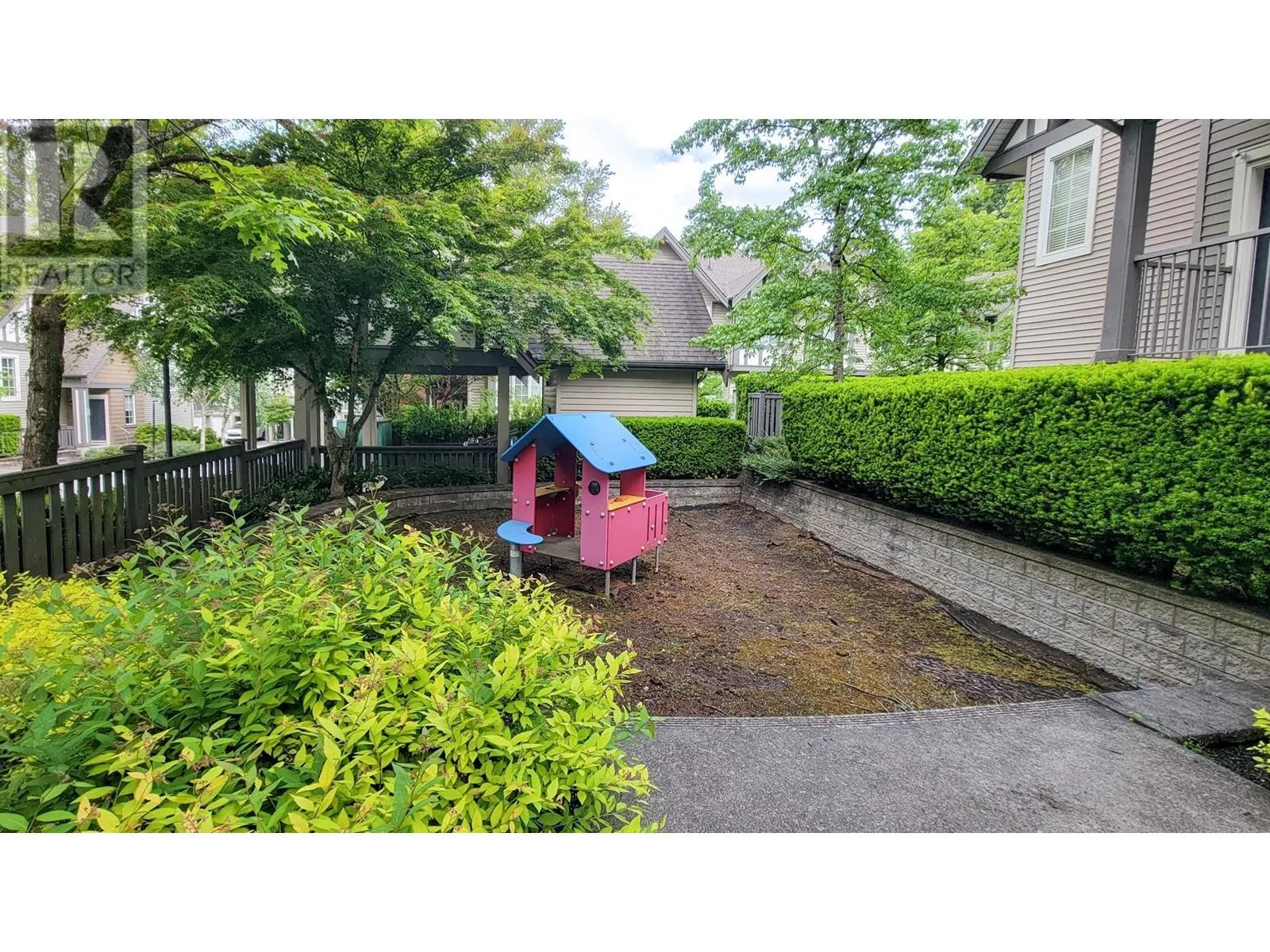 24 8533 CUMBERLAND PLACE