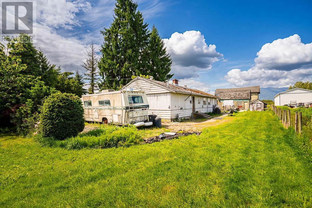 18365 LOUGHEED HIGHWAY