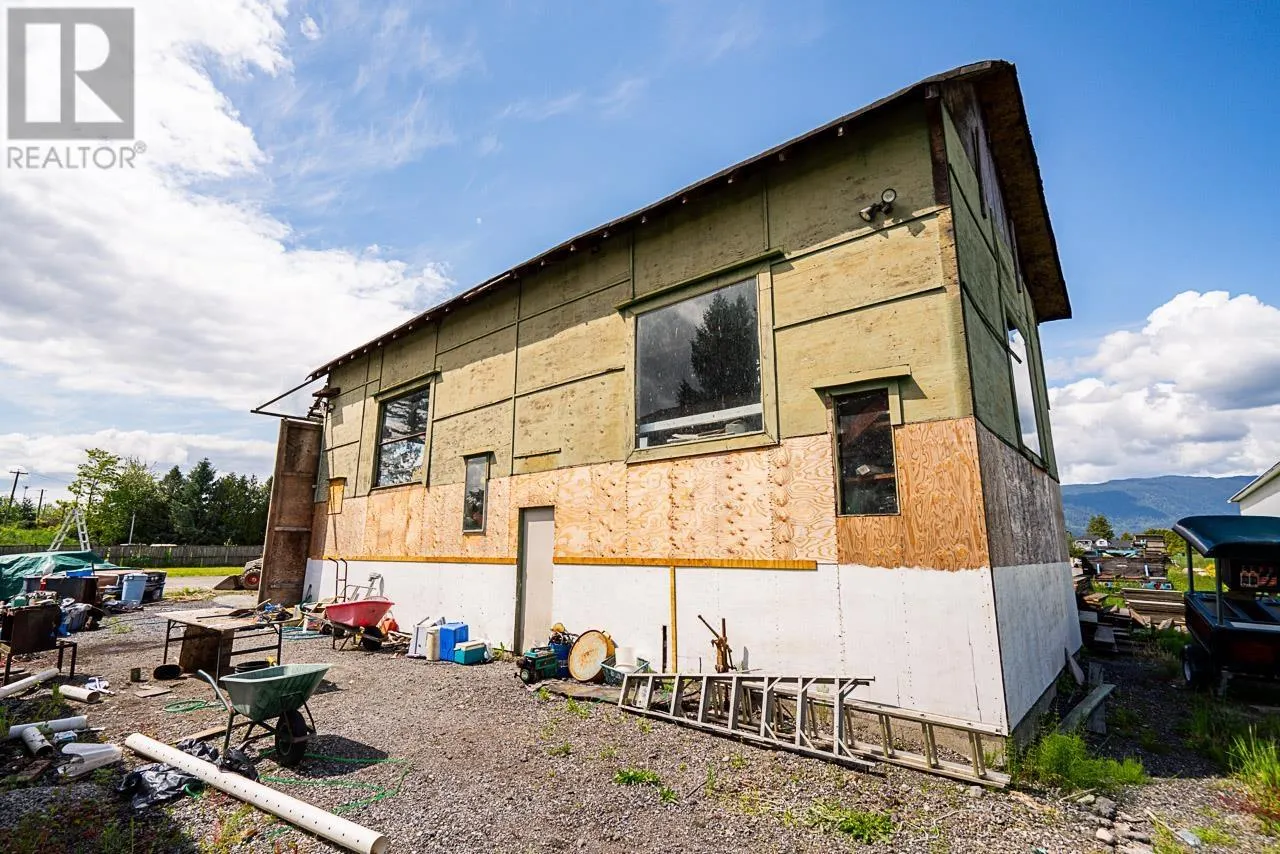 18365 LOUGHEED HIGHWAY