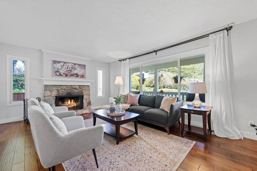 1747 AMBLE GREENE DRIVE