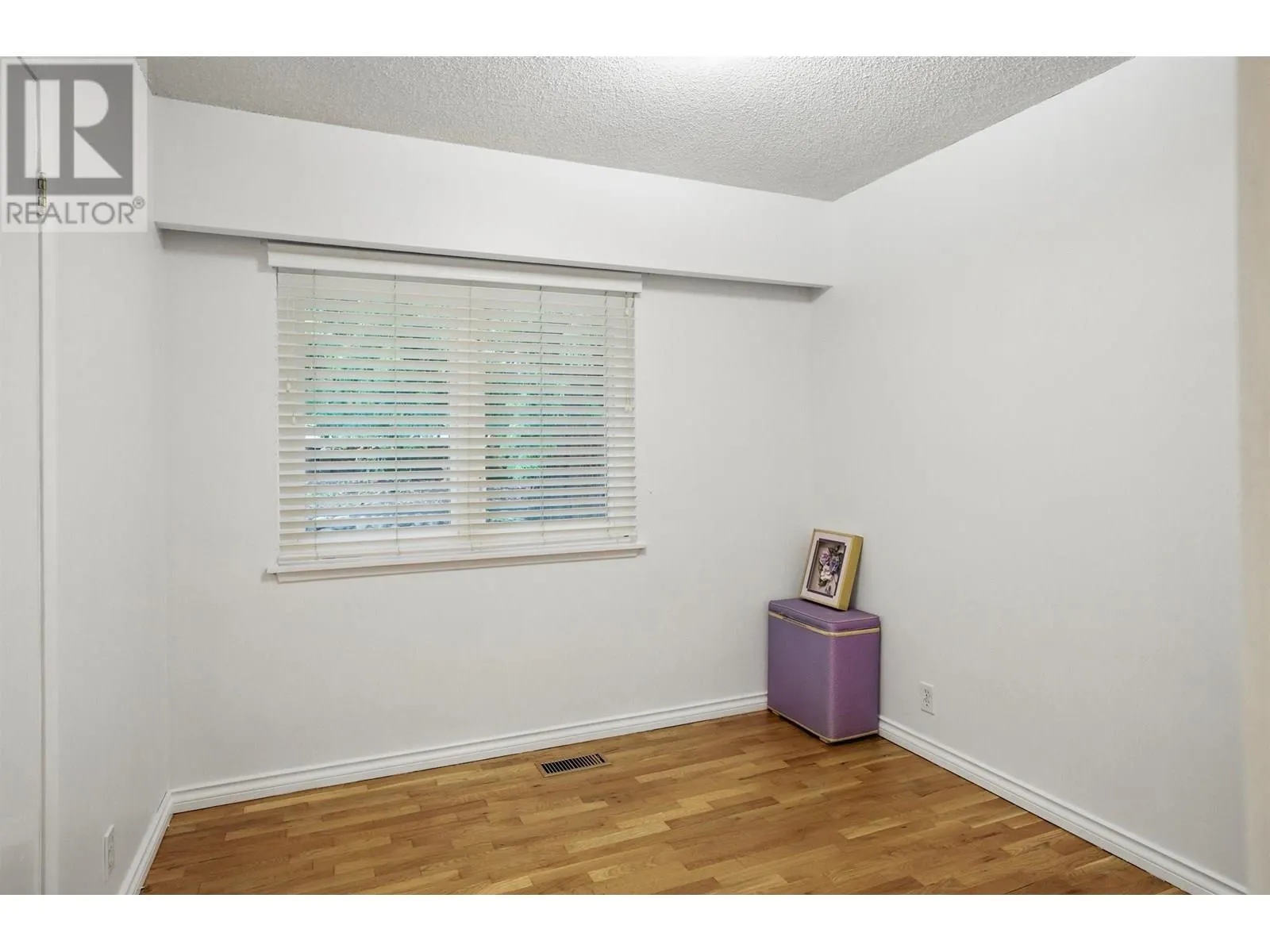 479 E 29TH STREET