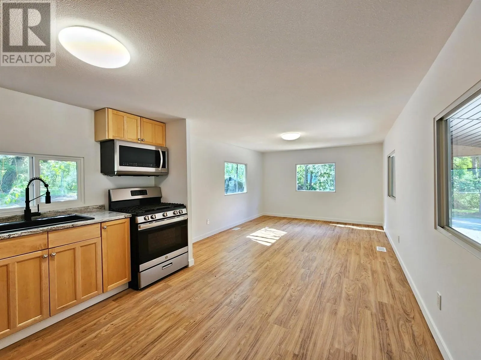 3123 KEITH ROAD