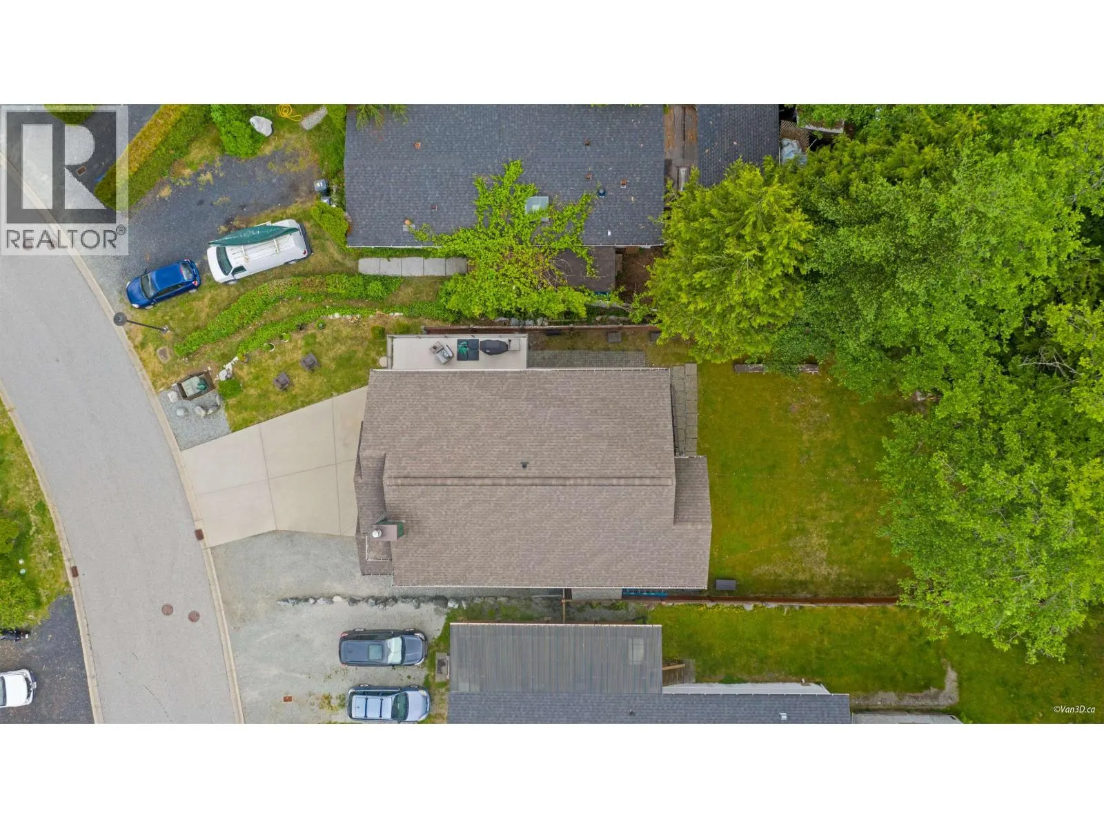 746 UPPER CRESCENT