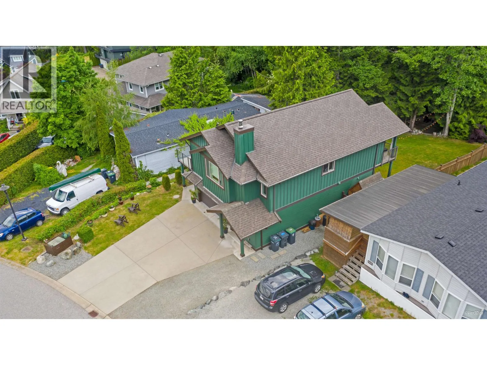 746 UPPER CRESCENT