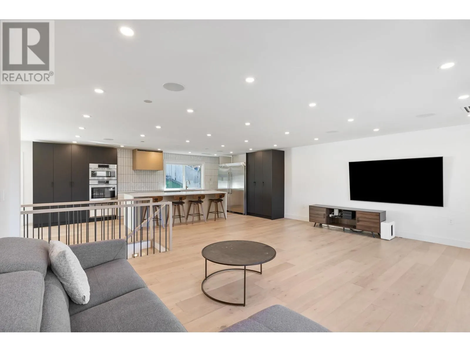 2314 ONEIDA DRIVE