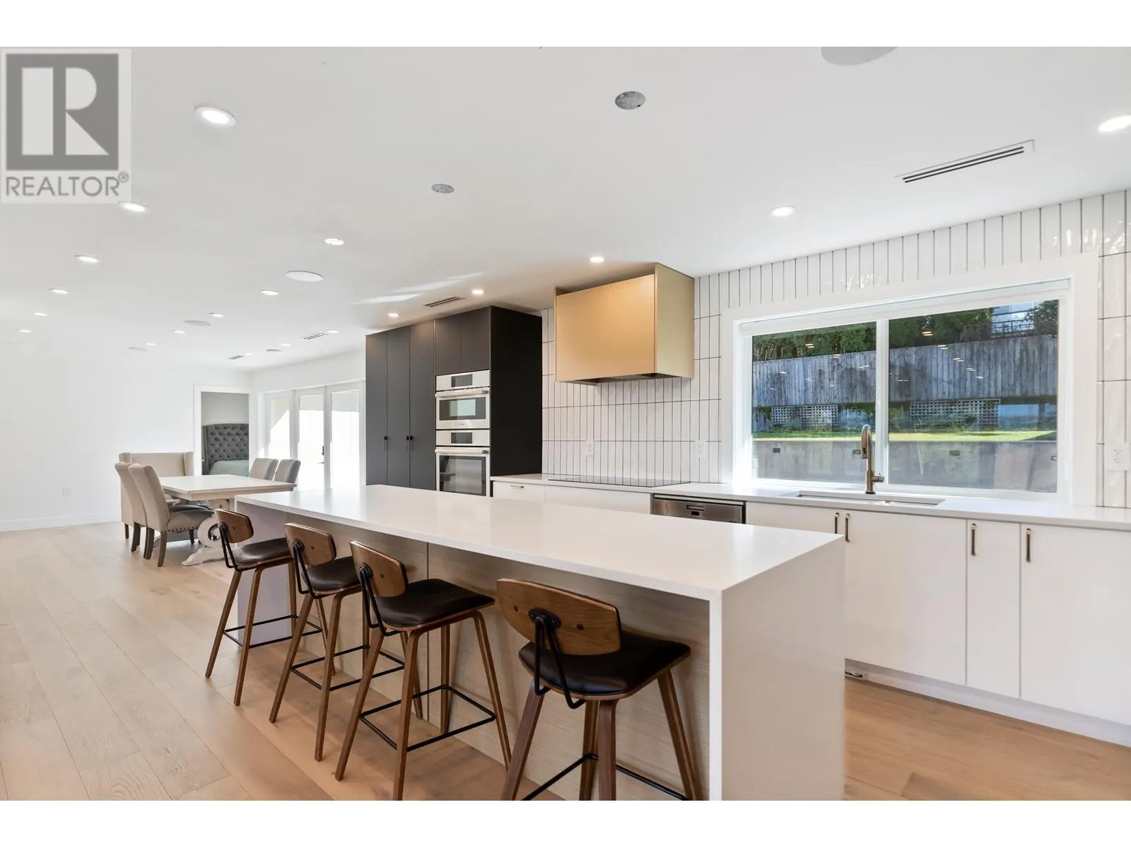 2314 ONEIDA DRIVE