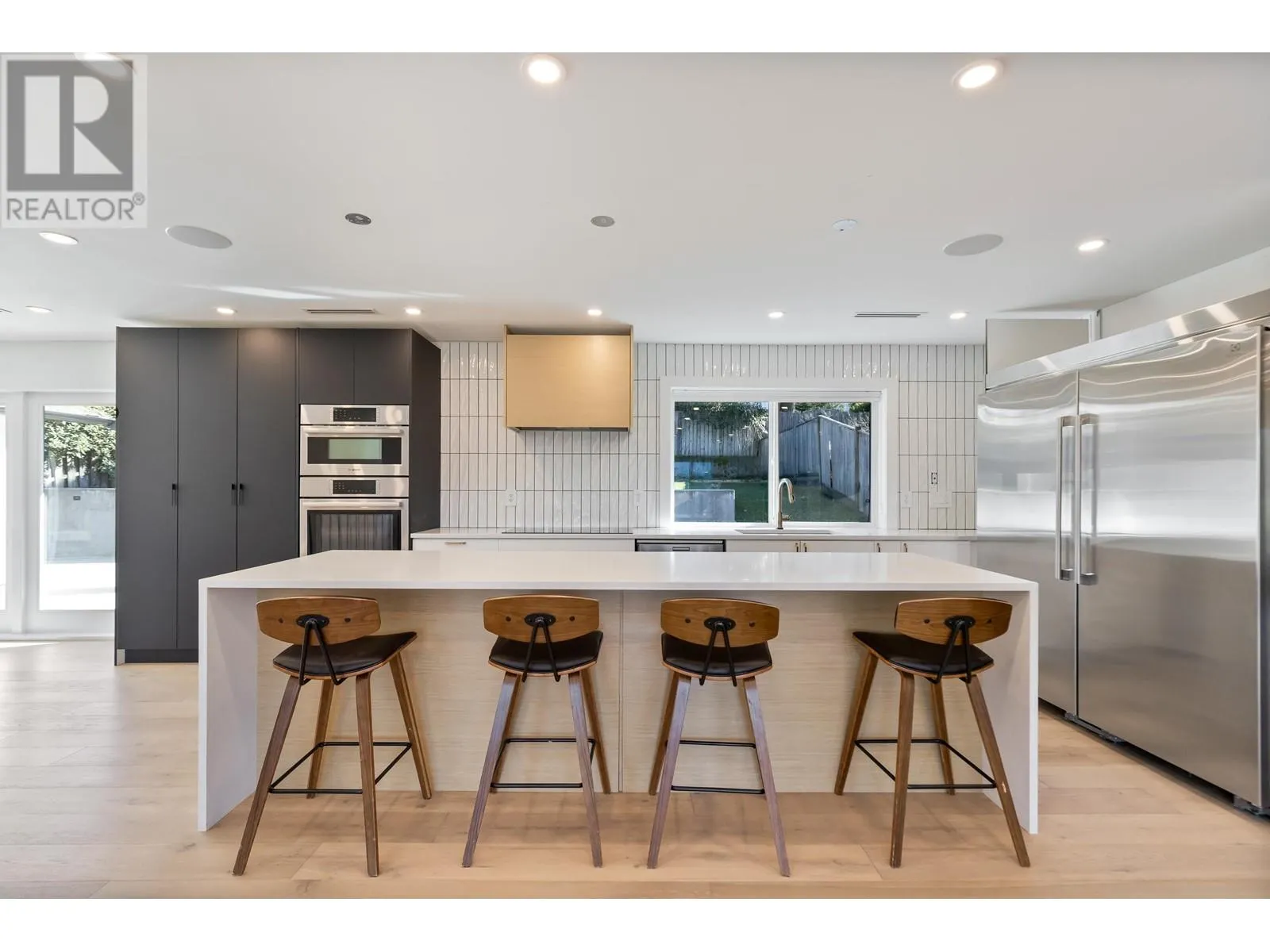 2314 ONEIDA DRIVE