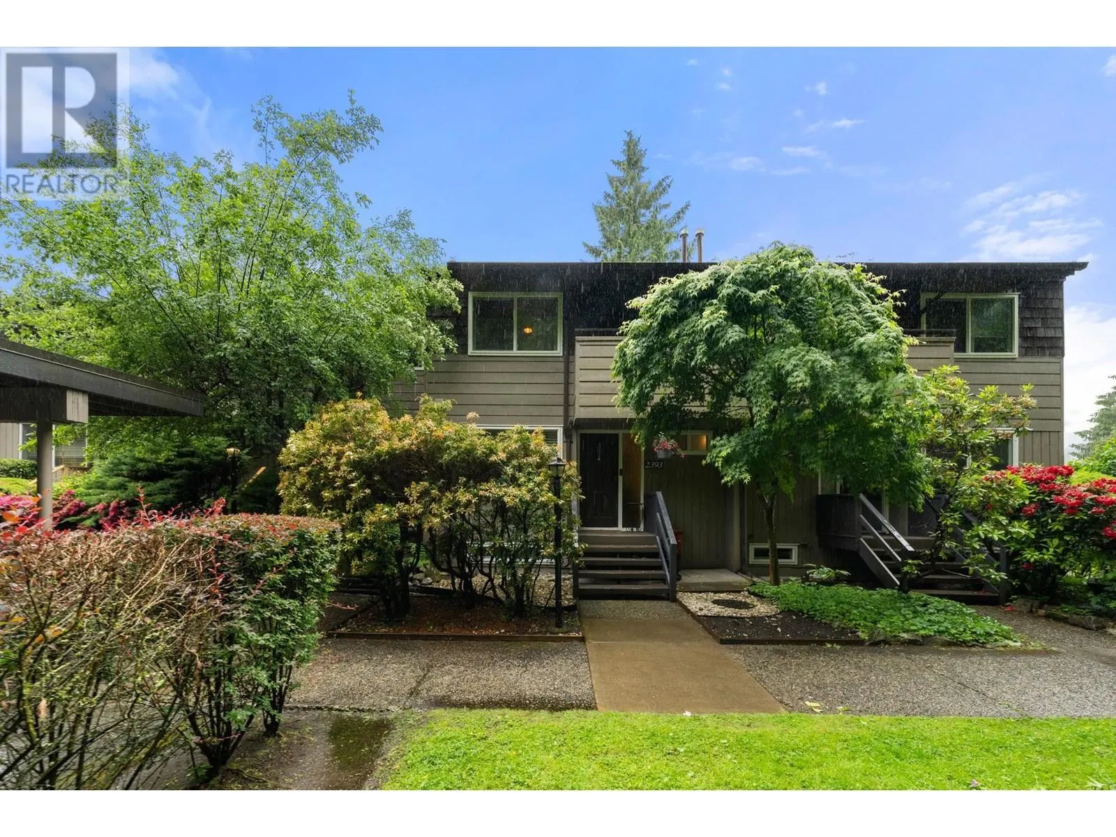 2393 MOUNTAIN HIGHWAY
