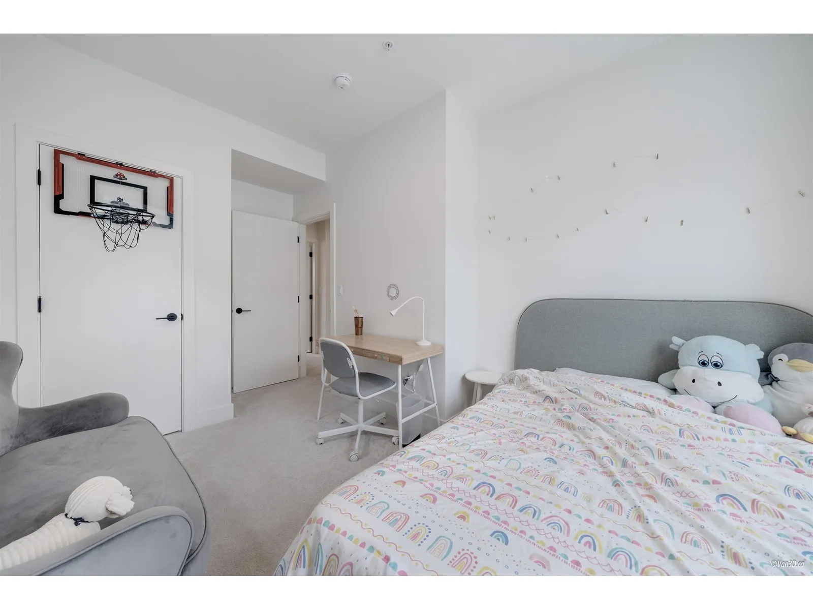 95 7670 207 STREET