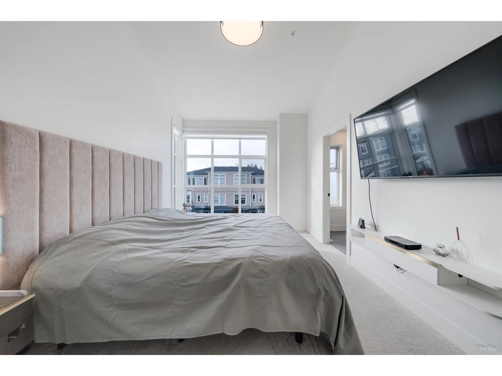 95 7670 207 STREET