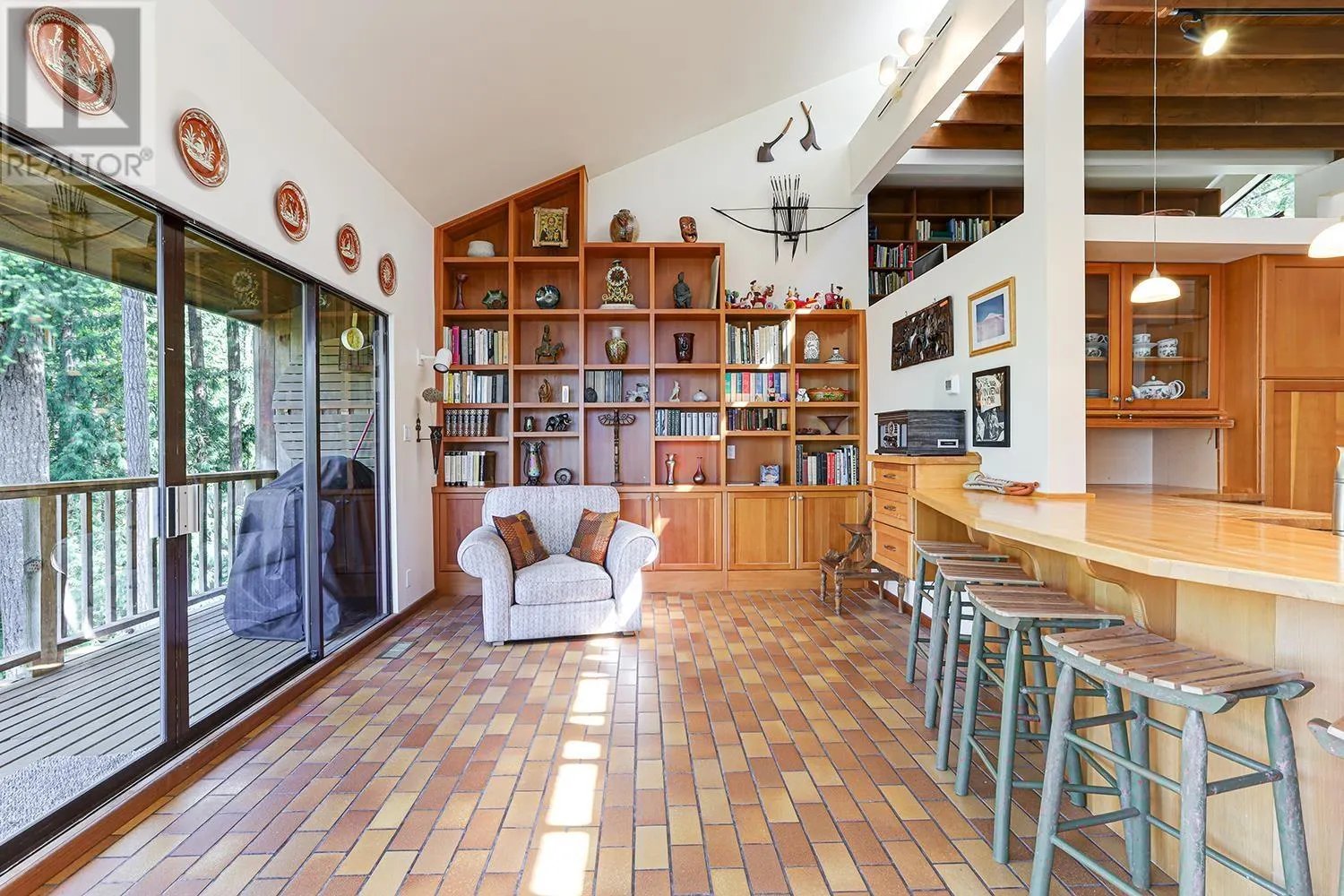 325 OCEANVIEW ROAD