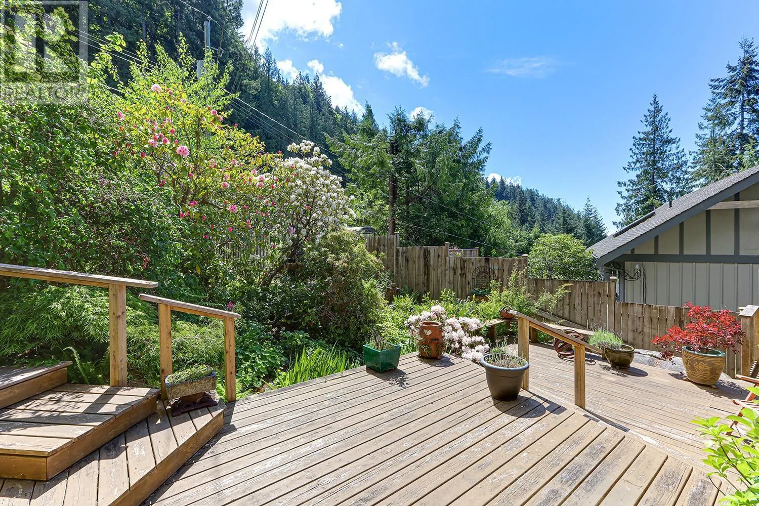 325 OCEANVIEW ROAD