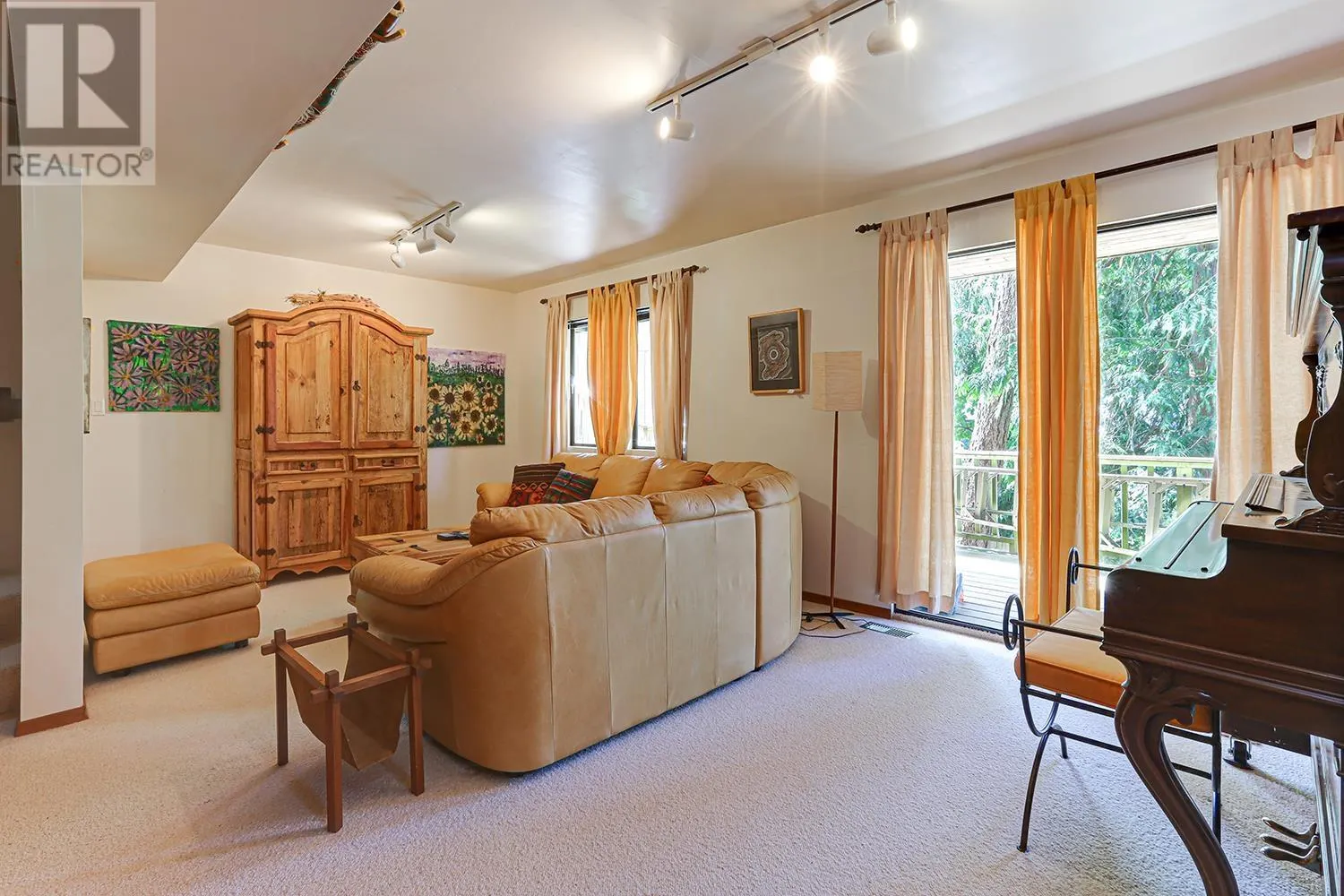 325 OCEANVIEW ROAD