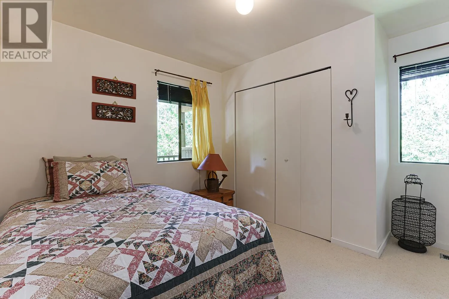325 OCEANVIEW ROAD