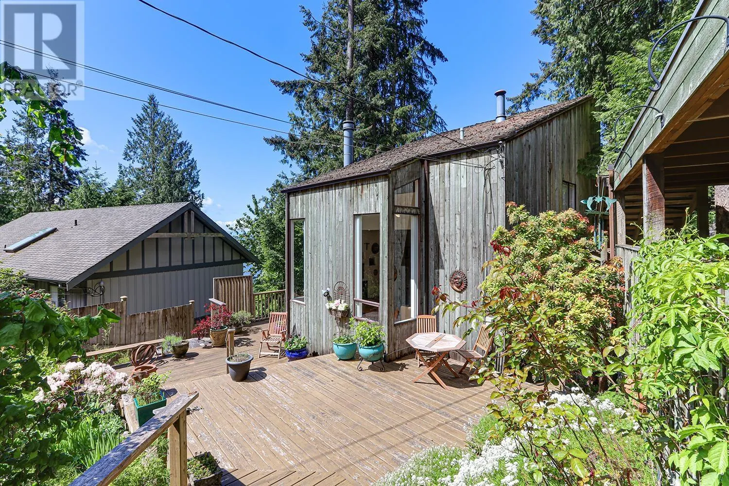 325 OCEANVIEW ROAD