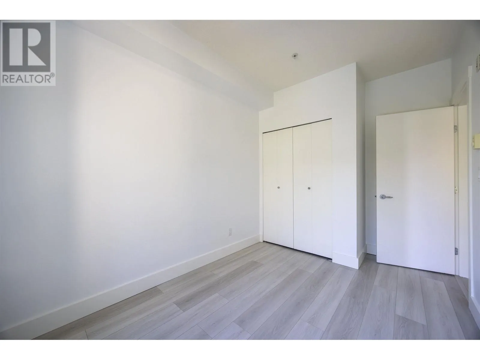 414 7488 BYRNEPARK WALK