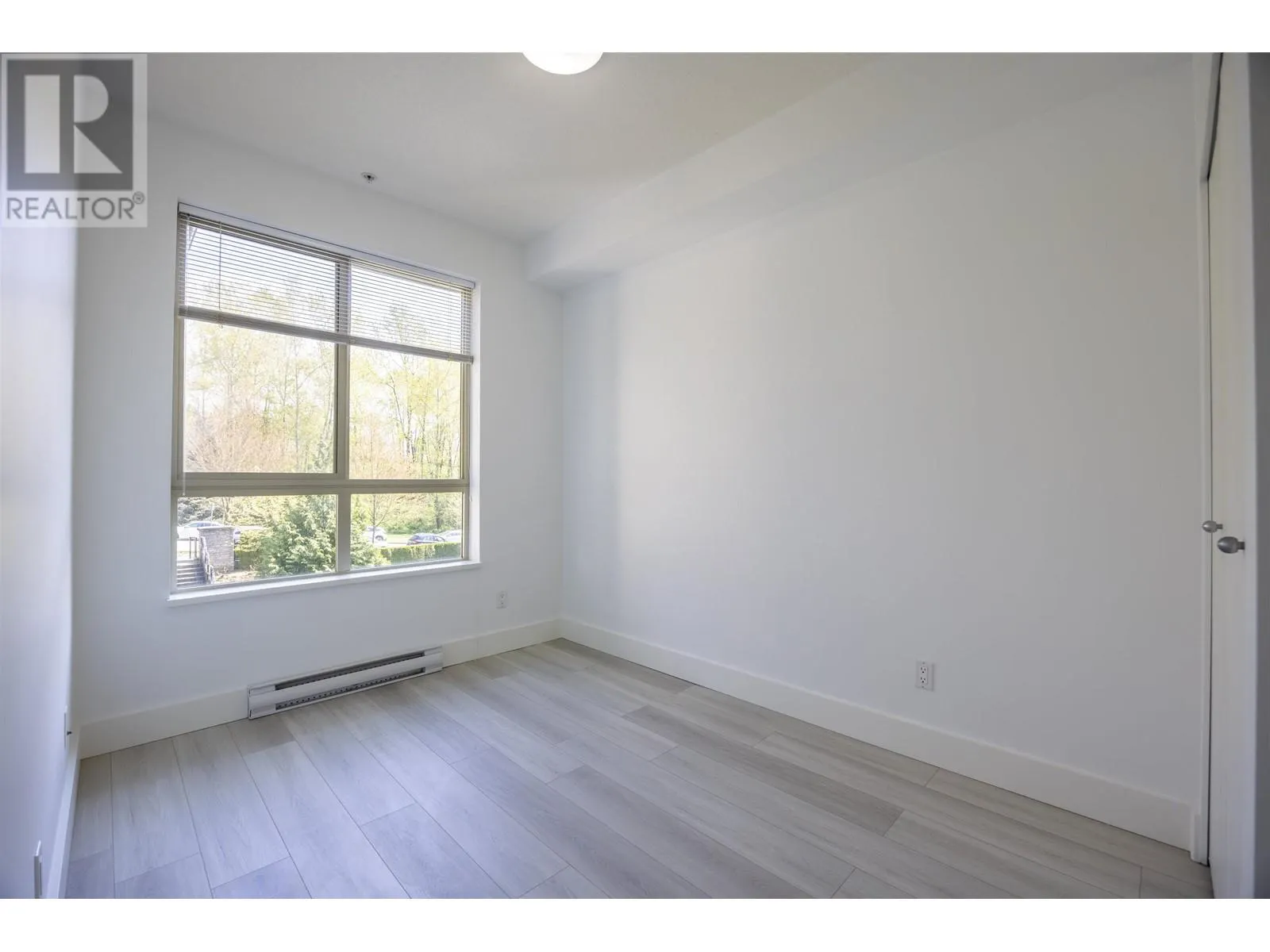 414 7488 BYRNEPARK WALK